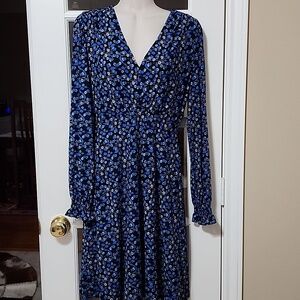 NWT CAbi #5772 The Ten Dress Blue Flowers Long-Sleeve V-Neck Dress Size S